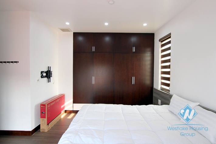 Big one bedroom apartment for rent in heart of Tay Ho, Ha Noi